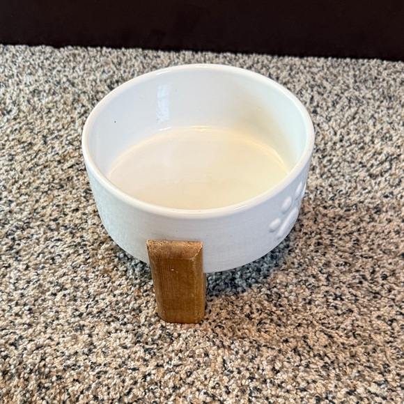 White Ceramic Pet Bowl with Wooden Stand - Picture 6 of 6